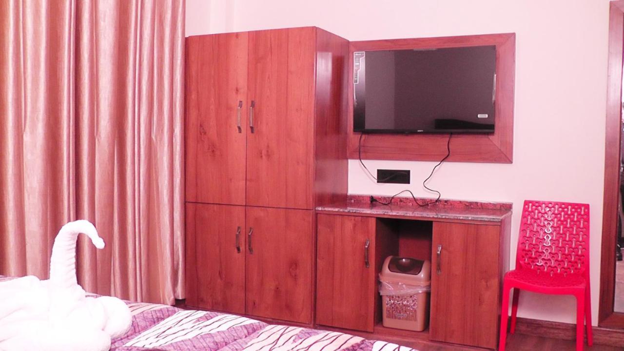 Hotel Jakhu Heights 西姆拉 外观 照片