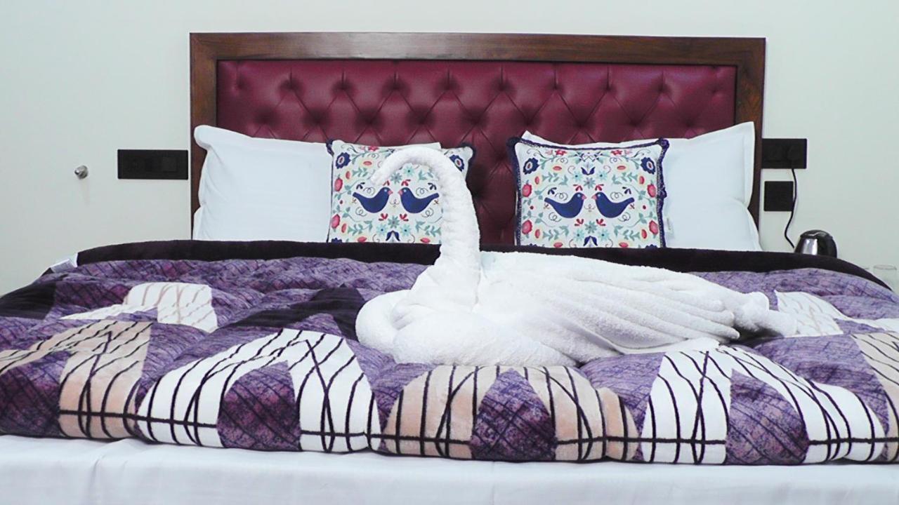 Hotel Jakhu Heights 西姆拉 外观 照片