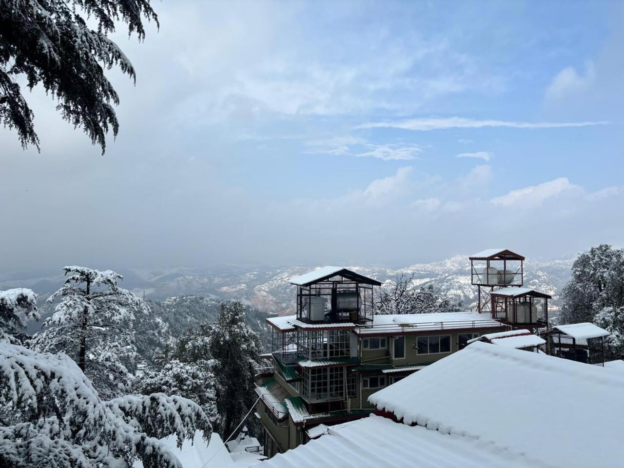 Hotel Jakhu Heights 西姆拉 外观 照片